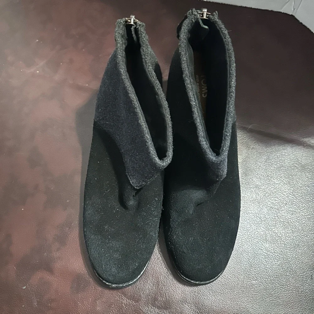 Toms minimal wear
